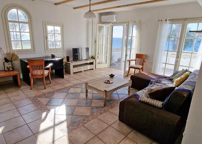 Apartment Beachlife: The *